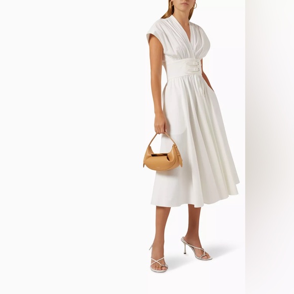 Alexis Jaden dress in white size large - Picture 7 of 14